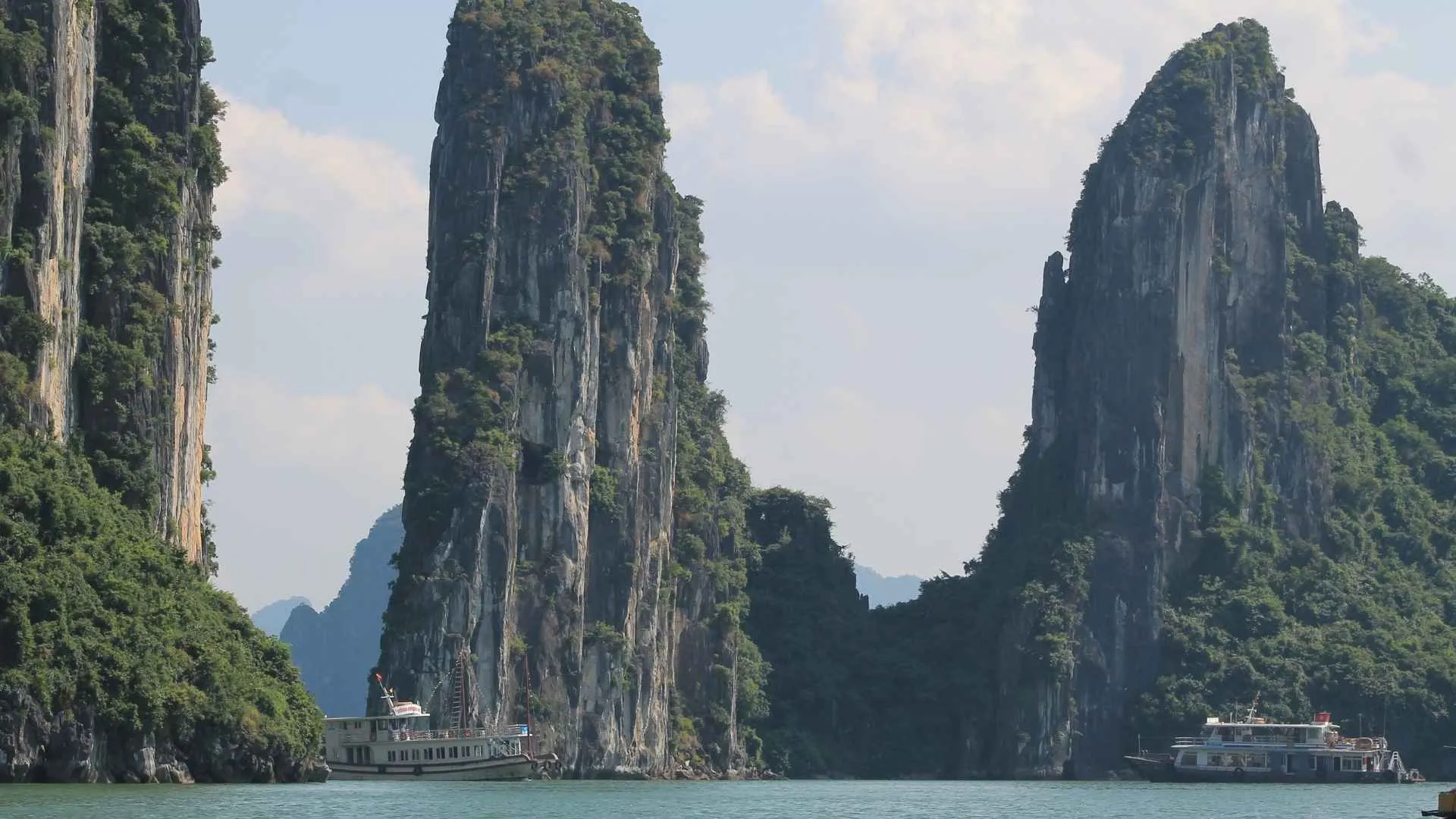 Halong Bay cruise destination Halong Bay cruise destination
