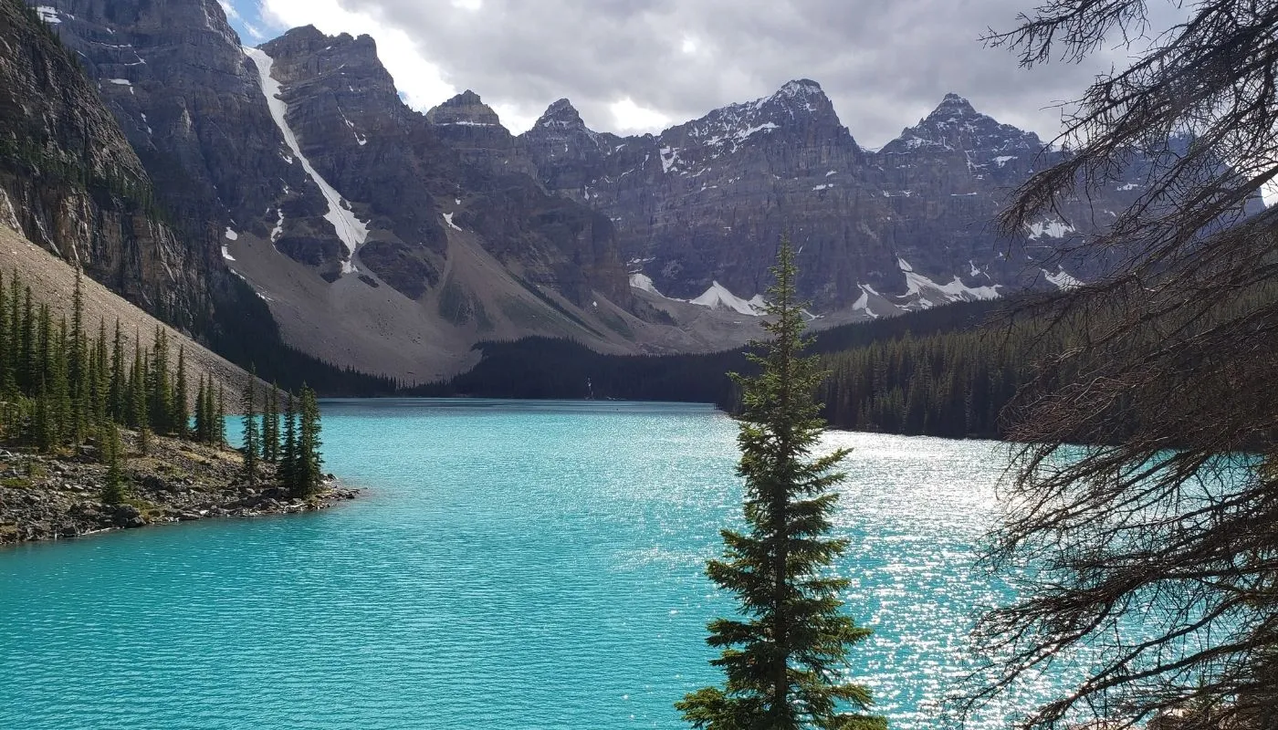 beautiful Lake Moraine Canada beautiful Lake Moraine Canada