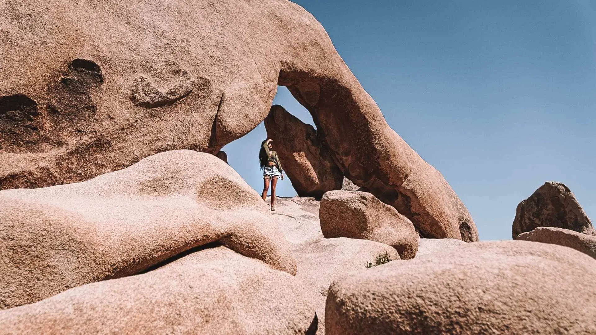 road trip with friends to Joshua Tree, California road trip with friends to Joshua Tree, California