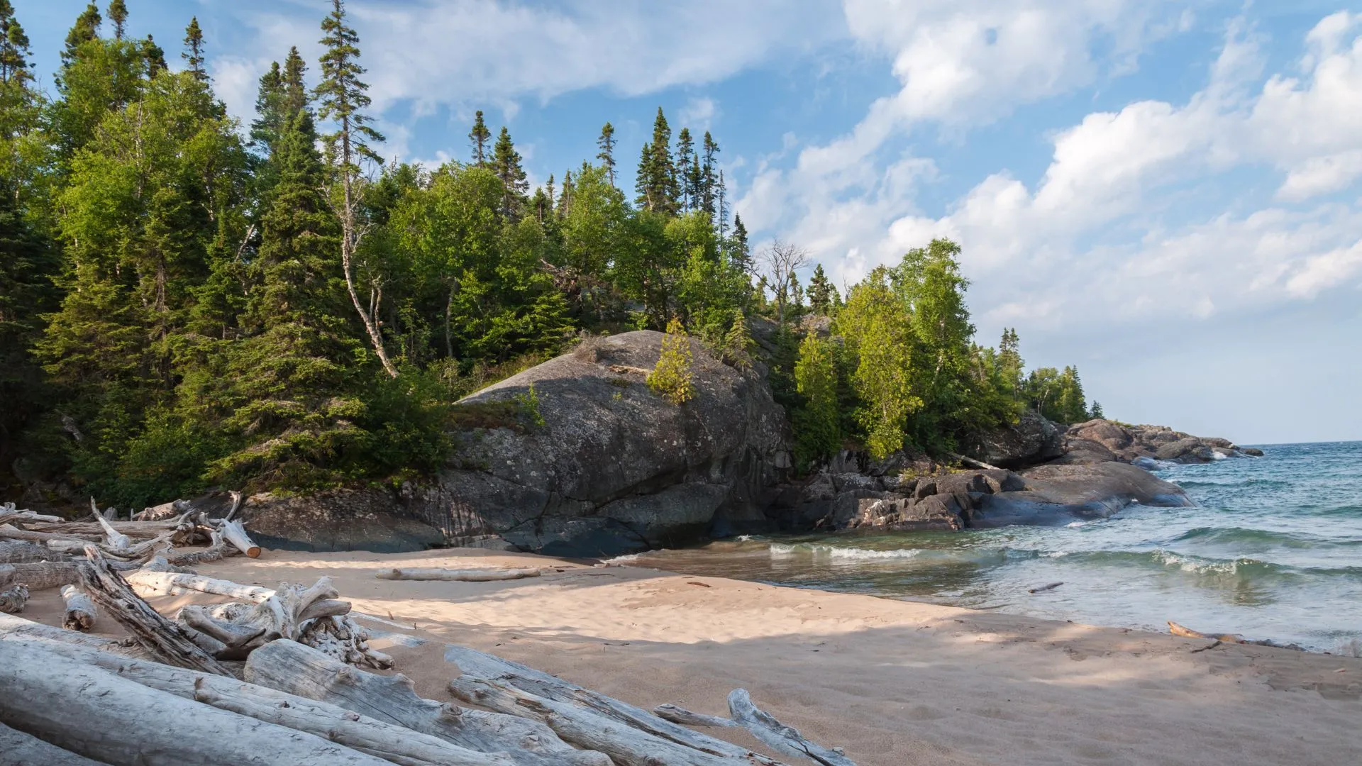 Great Lakes Road Trip Itinerary (10) road trip around the great lakes