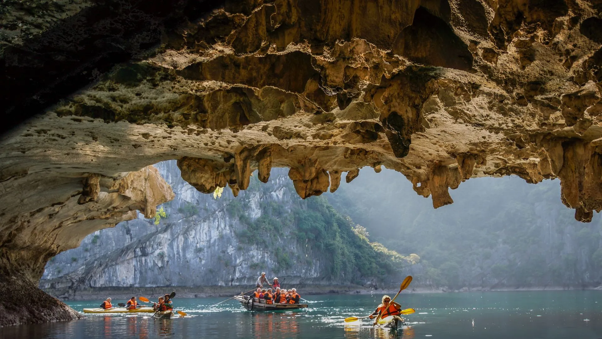Is kayaking hard (2) Is kayaking hard?