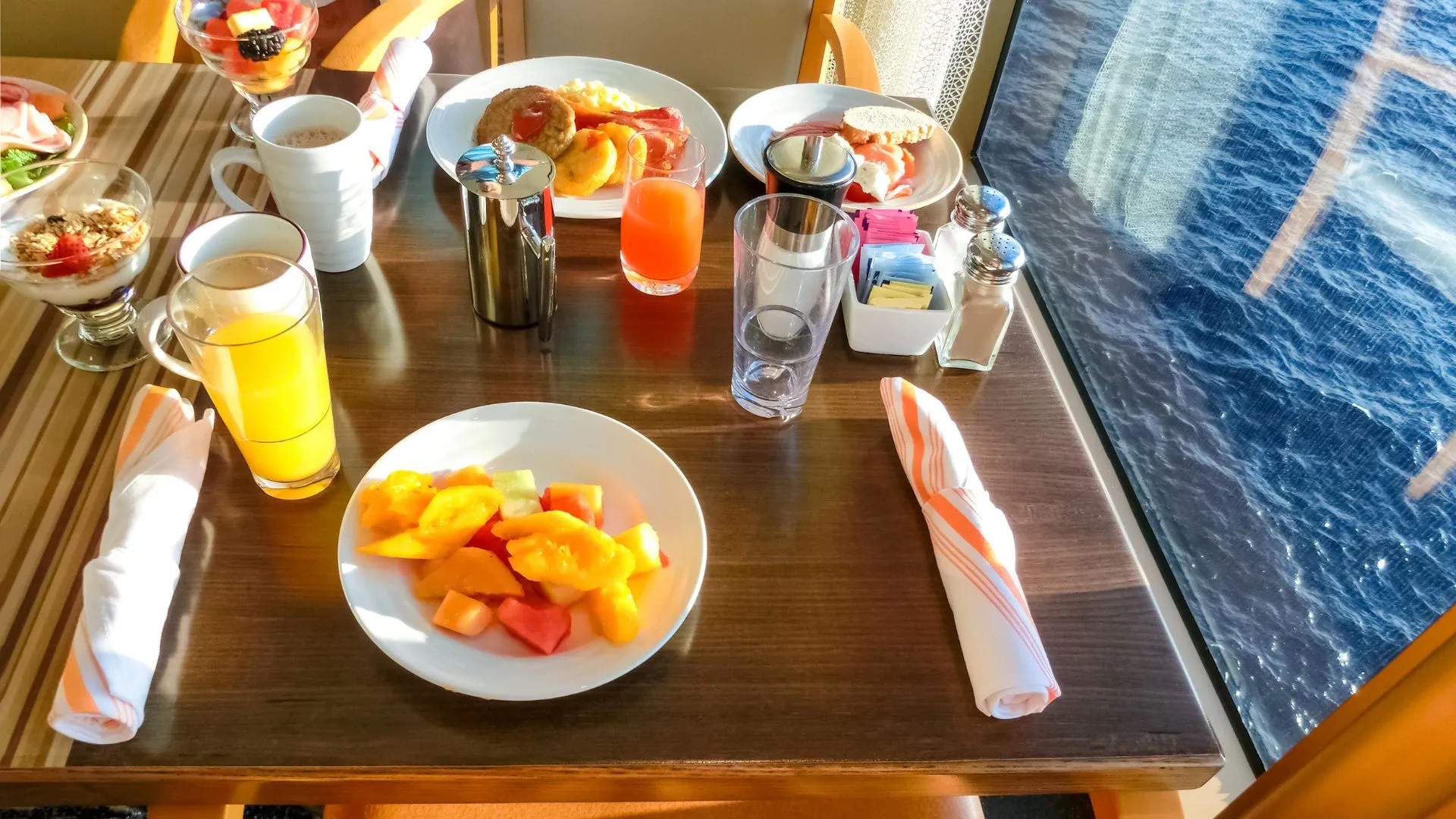 Titanic vs. Modern cruise ships food Titanic vs. Modern cruise ships food
