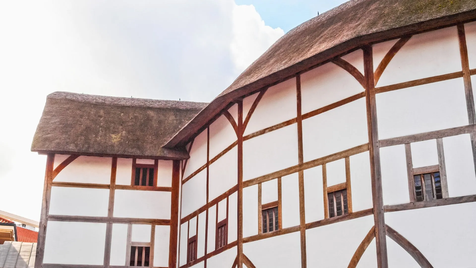 Traveling to London -7 Globe Theater London