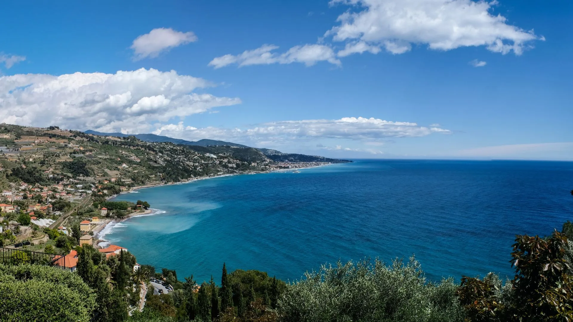 flower festivals around the world-4 Ventimiglia Battaglia di Fiori