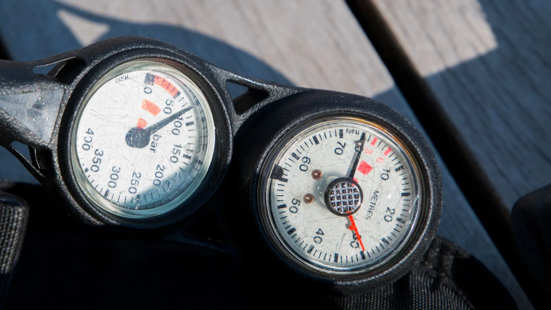 scuba diving-13 diving depth meter and gauge