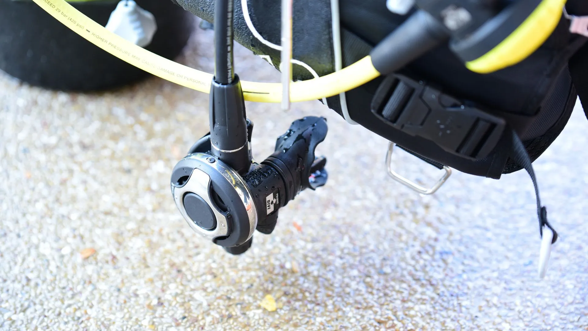 scuba diving-9 scuba diving regulator