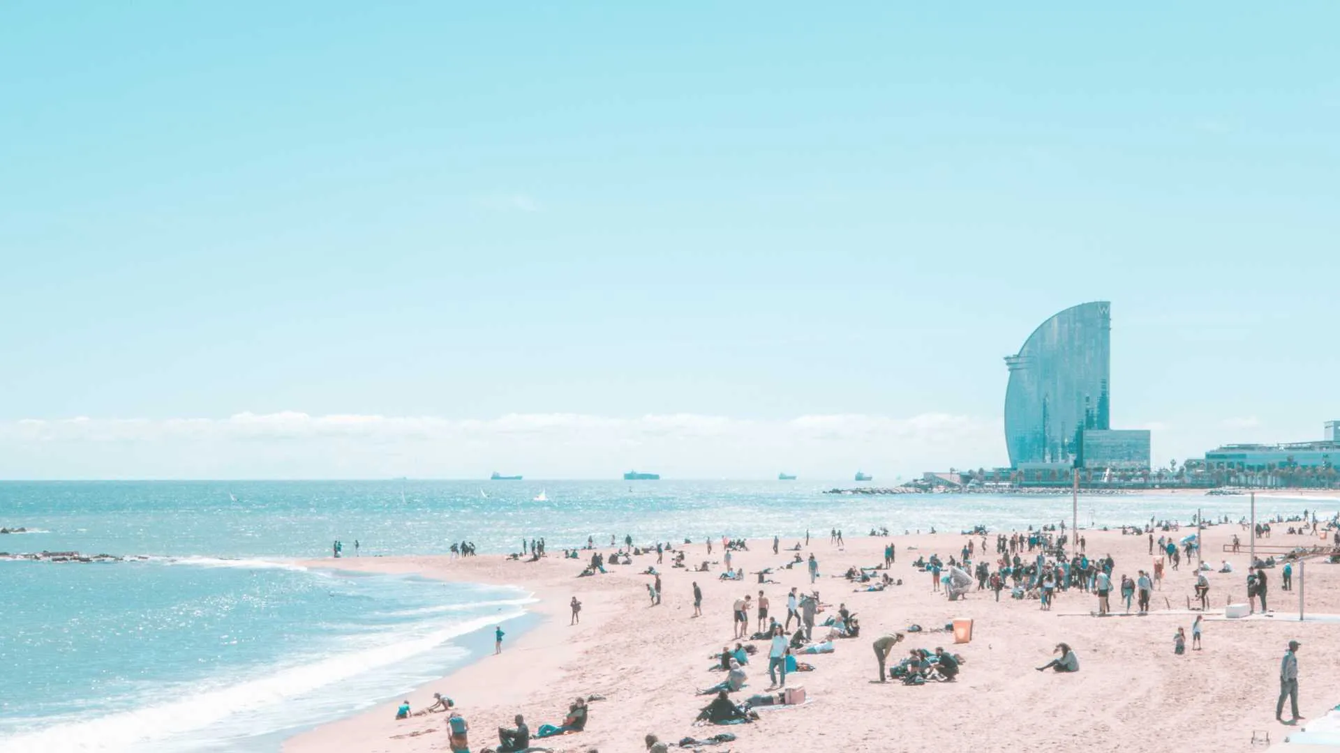 Barcelona 5 day itinerary (2) Barceloneta Beach
