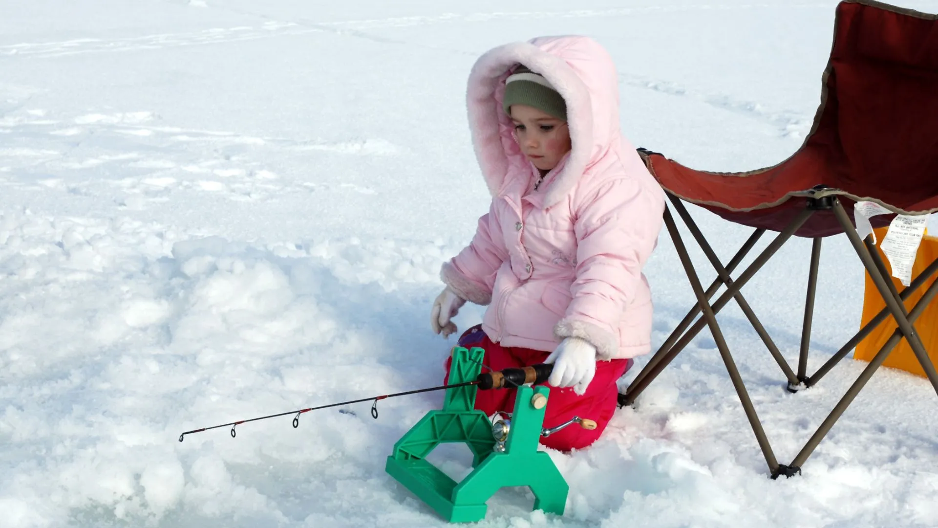 Devils Lake ice fishing (8) Devils Lake family ice fishing