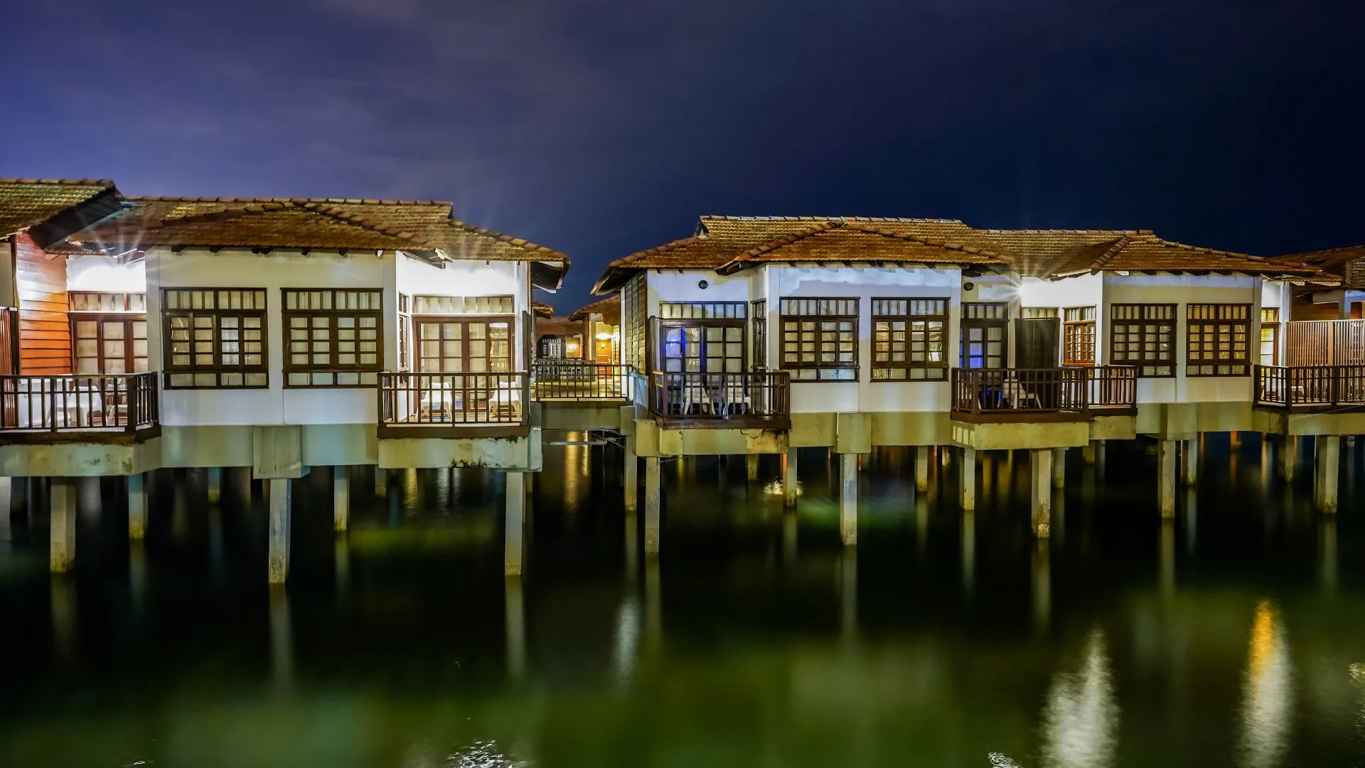 best overwater bungalows in Malaysia (7) Avillion Port Dickson