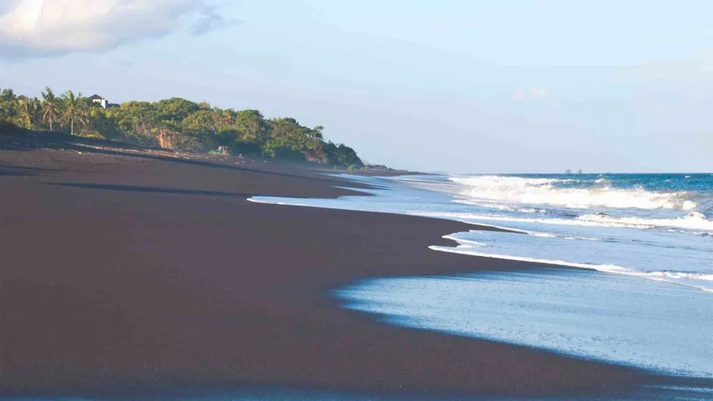 Jemeluk Bay