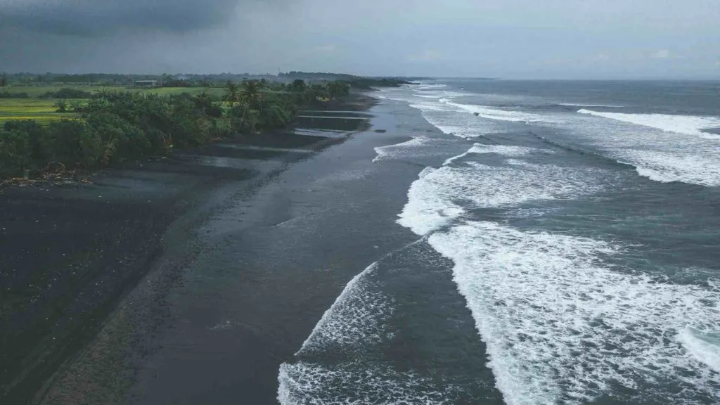 Kusamba Beach