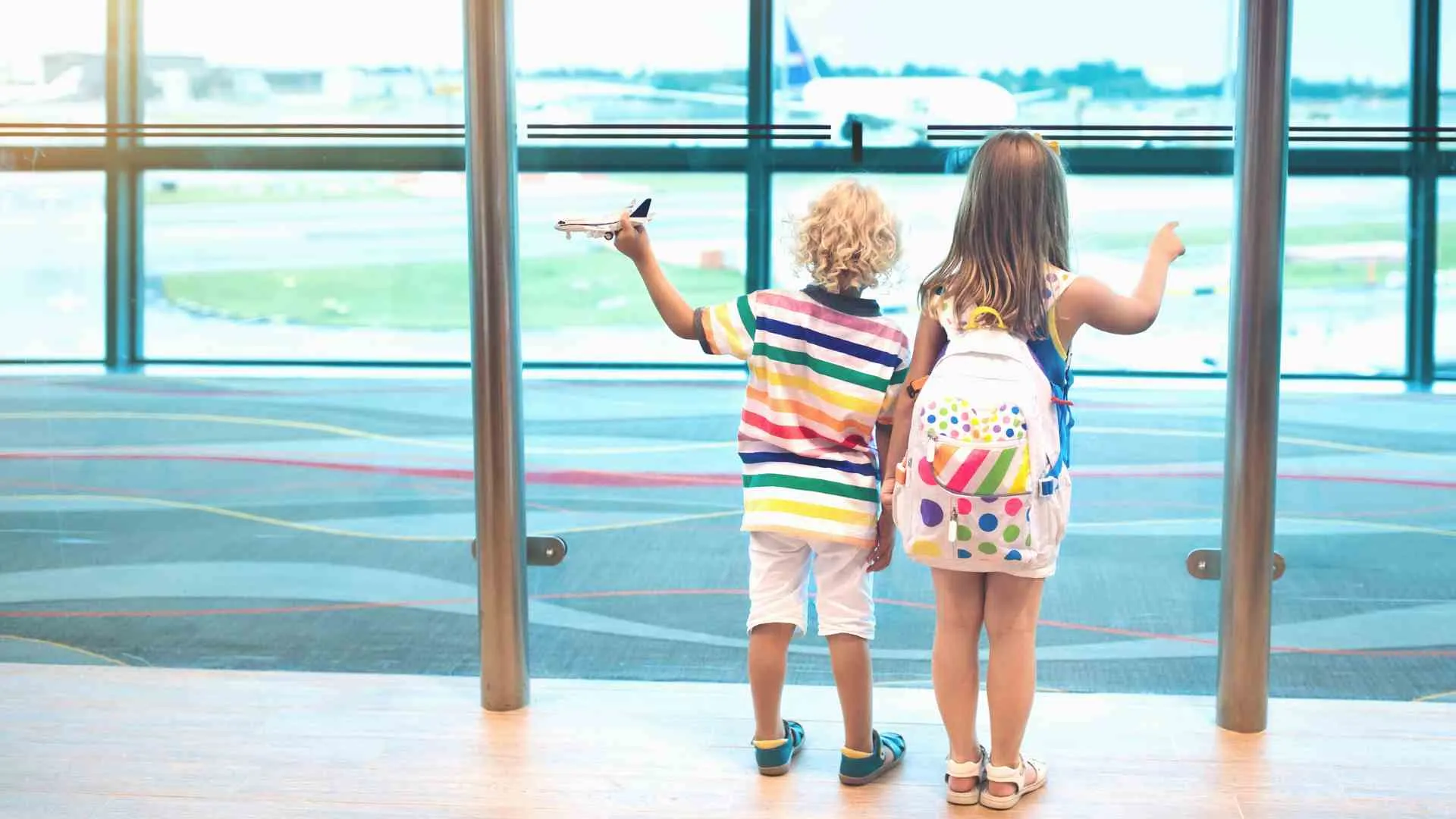 cruising with toddlers (4) toddlers at the airport going to their cruise