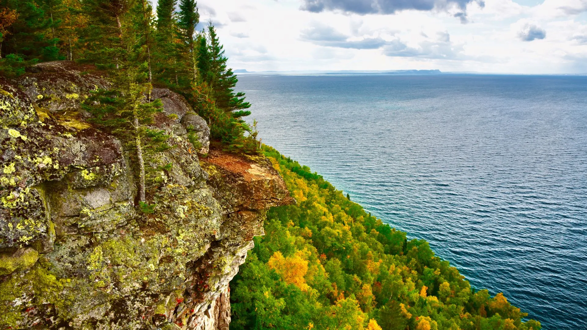 thunder bay fishing shoreline