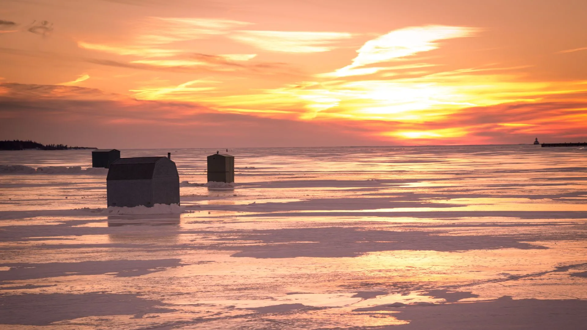 ice fishing on mille lacs lake (2) ice fishing on mille lacs lake