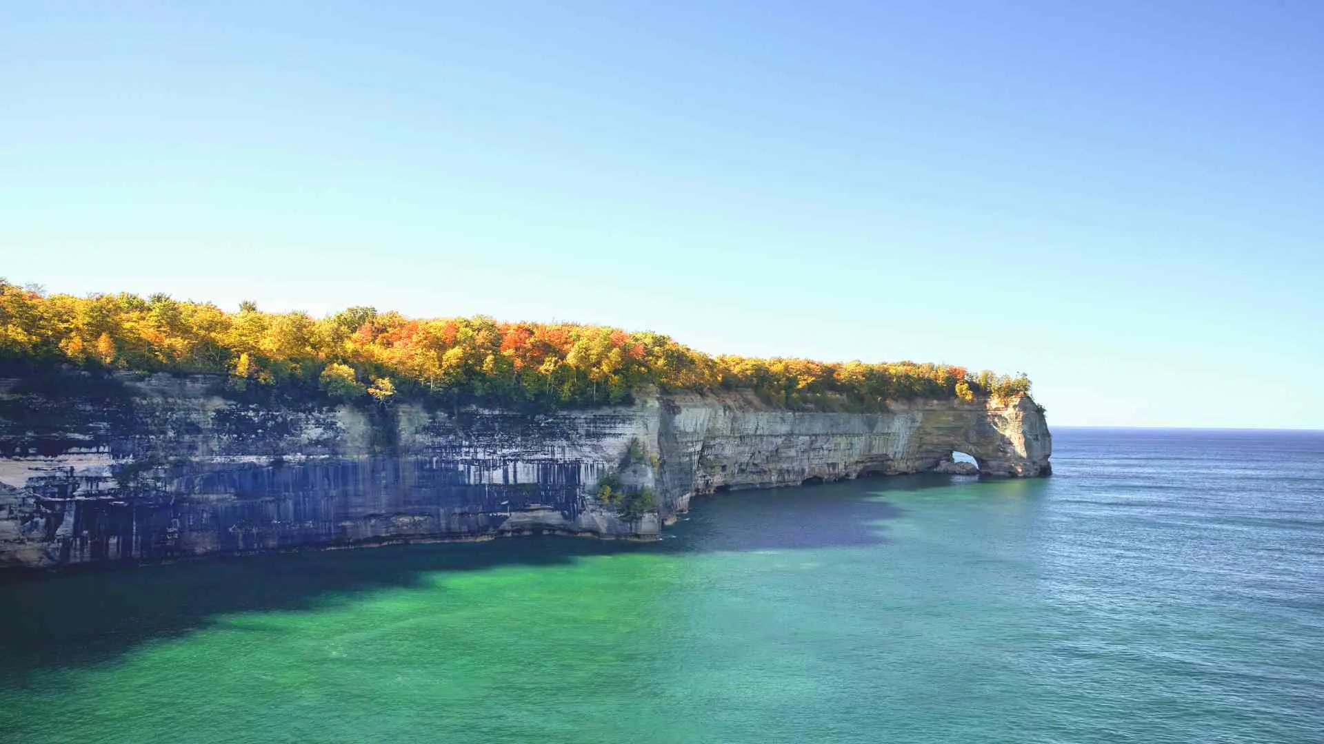 lake superior kayaking (1) pictured rocks