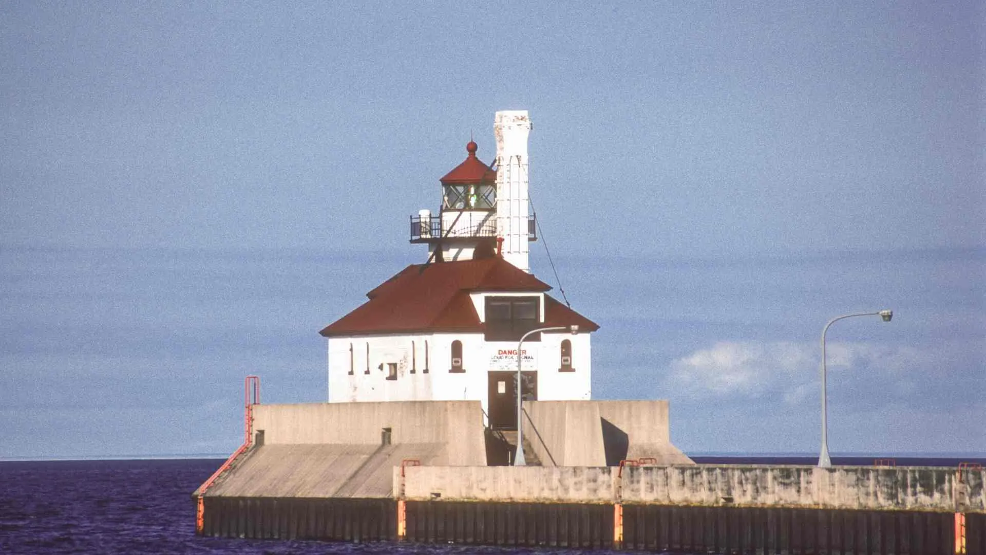 lake superior lighthouses (2) Duluth Harbor North Pier
