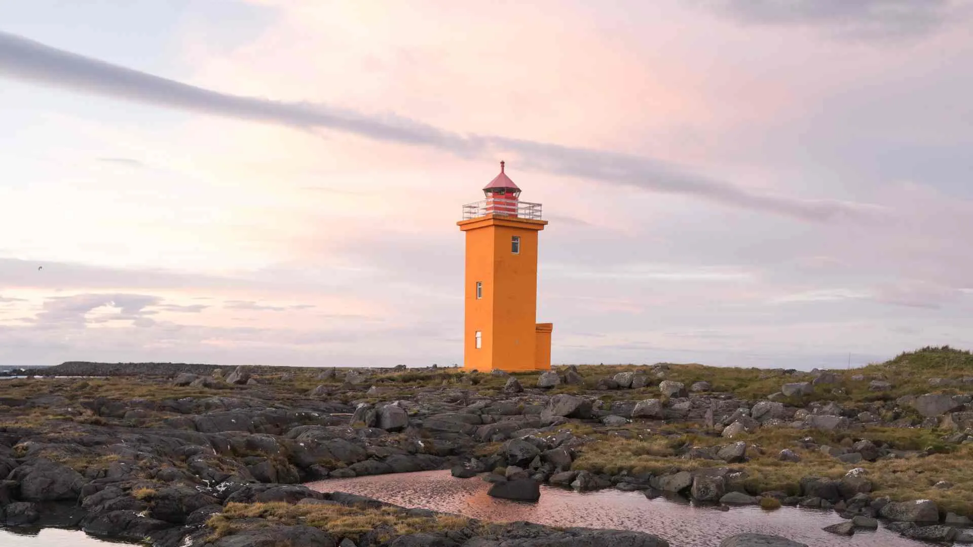 lighthouses of Iceland-6 Hopsnesviti