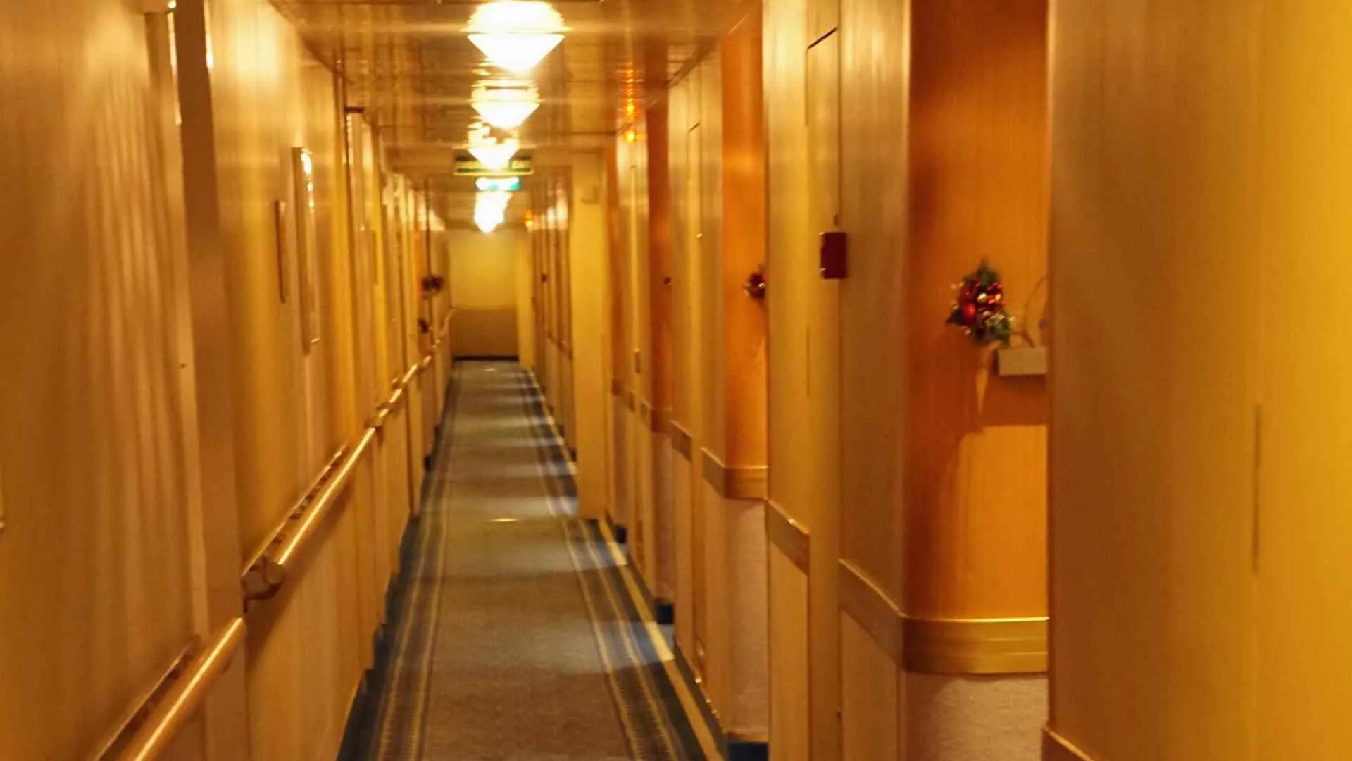 Marella Discovery 2 cabins to avoid cruise hallway