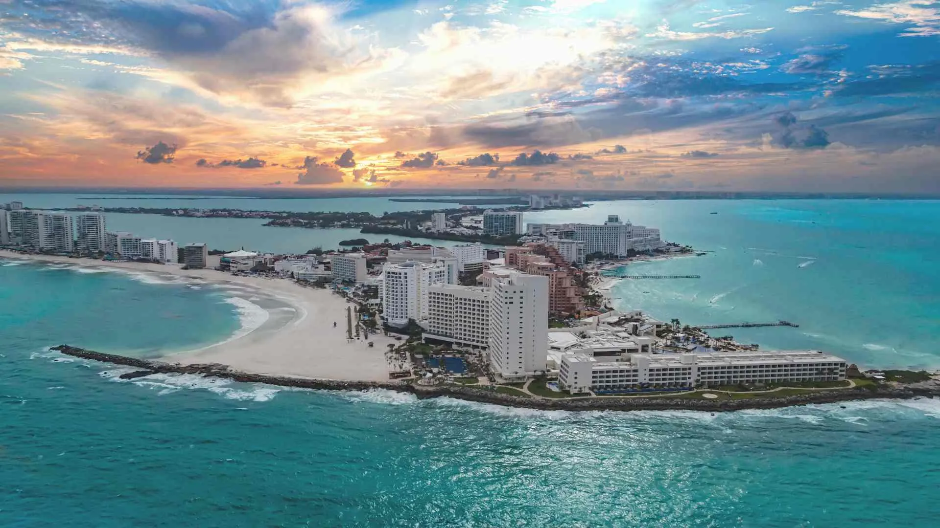 travel tips for cancun (5) cancun downtown