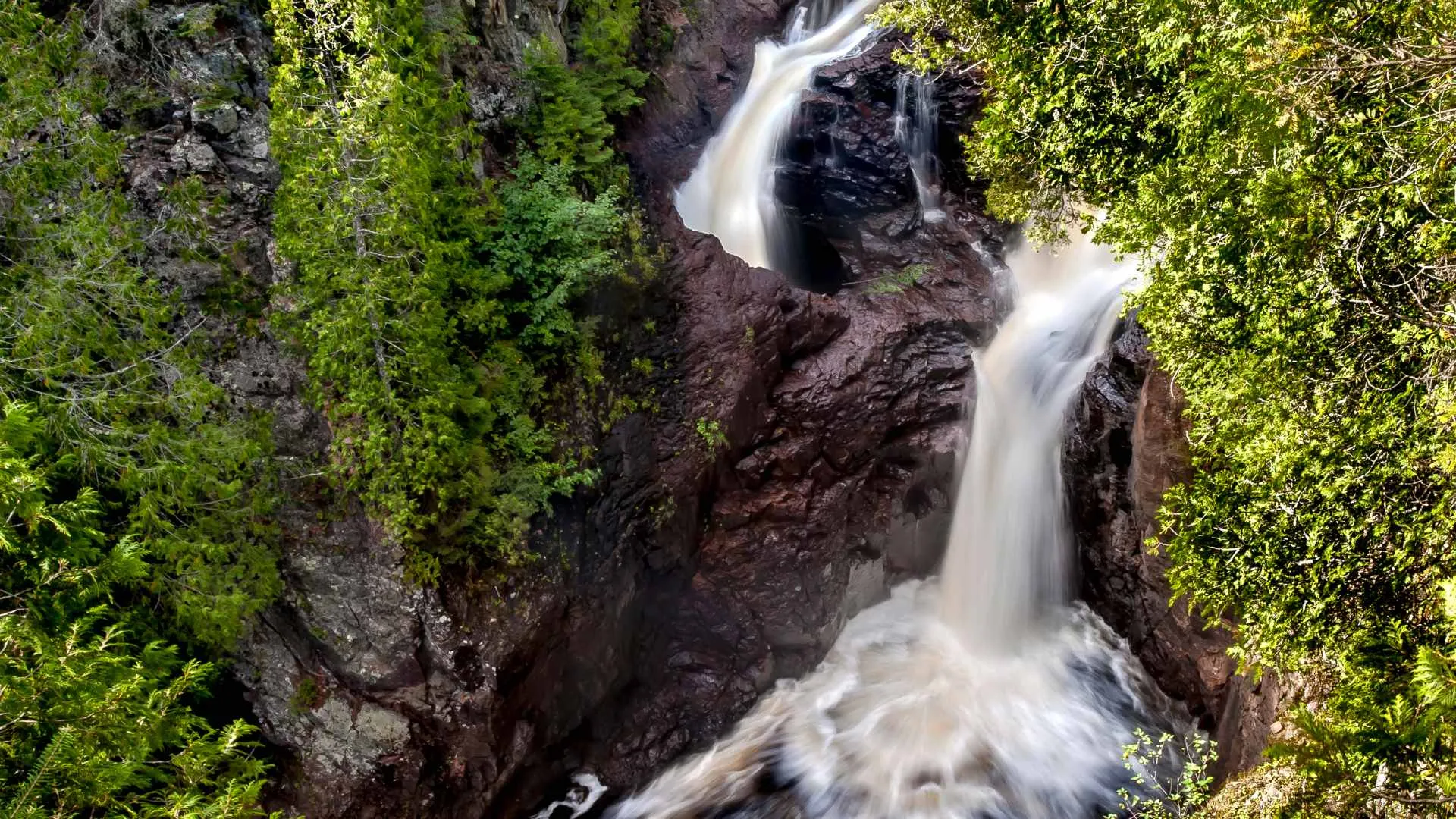 waterfalls Duluth mn-12 Devil's Kettle Falls
