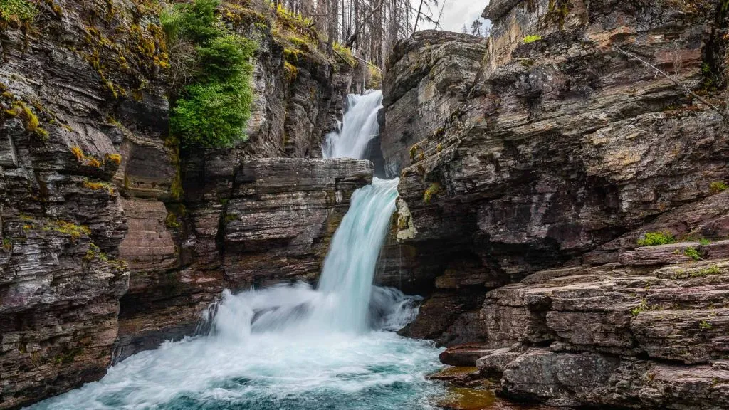 waterfalls in alberta