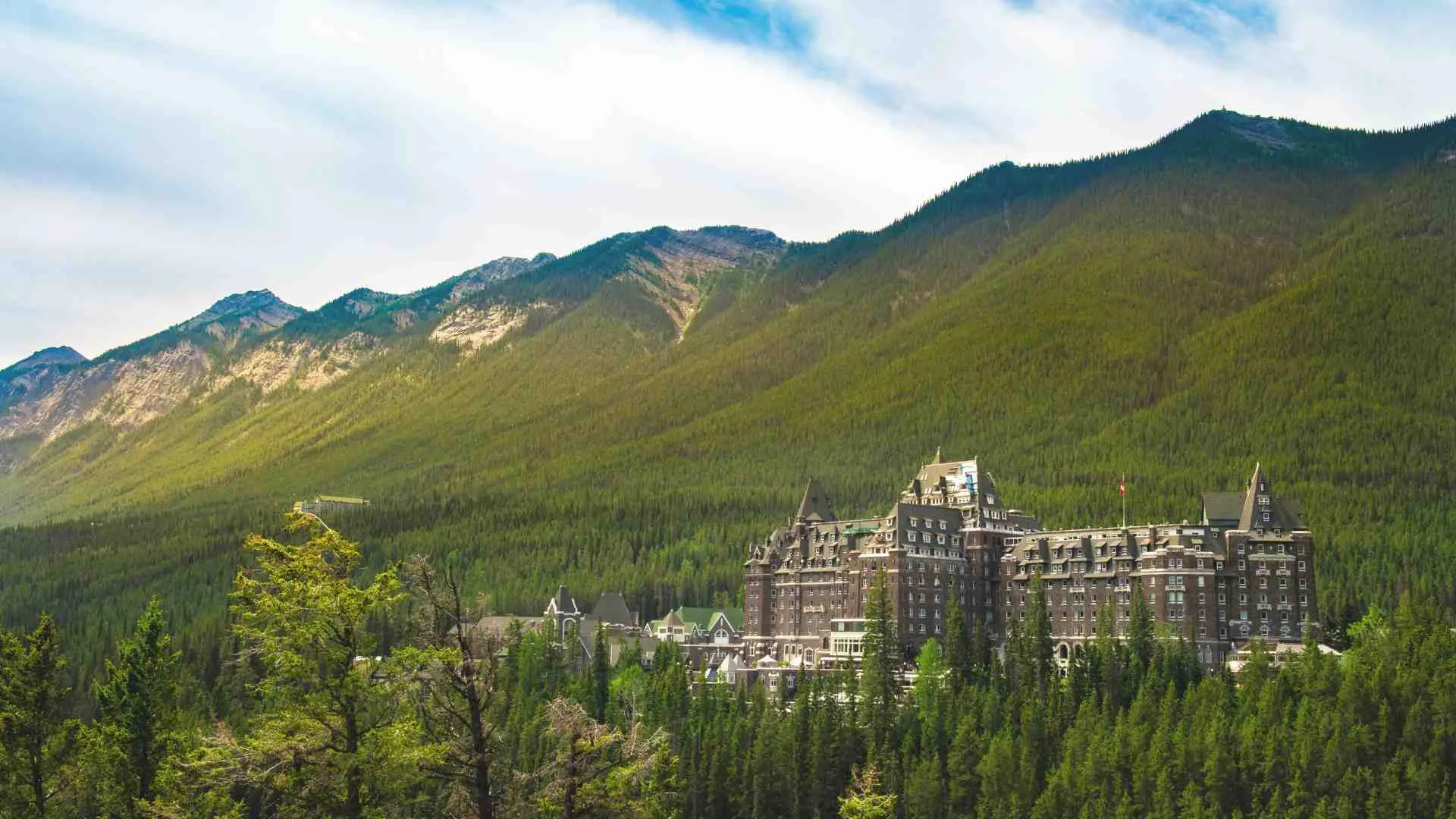 weekend getaway Alberta (7) Banff Springs