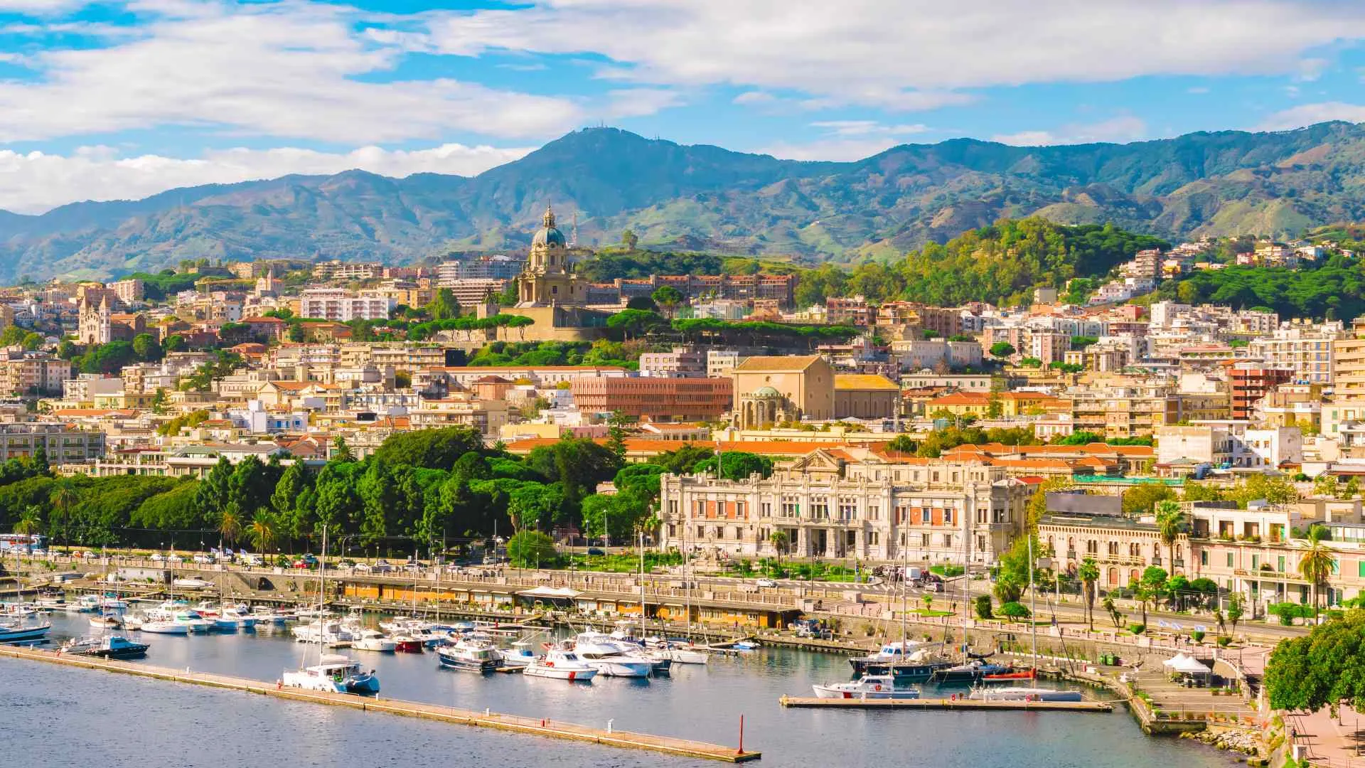Messina cruise port