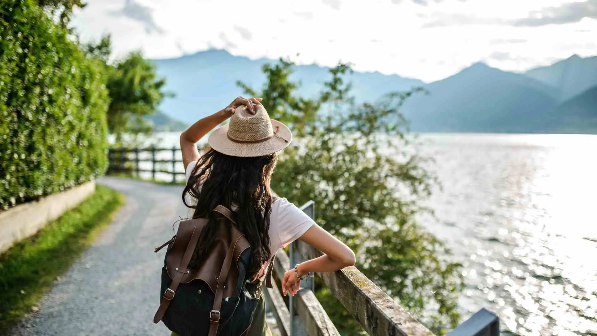 girl traveling girl traveling