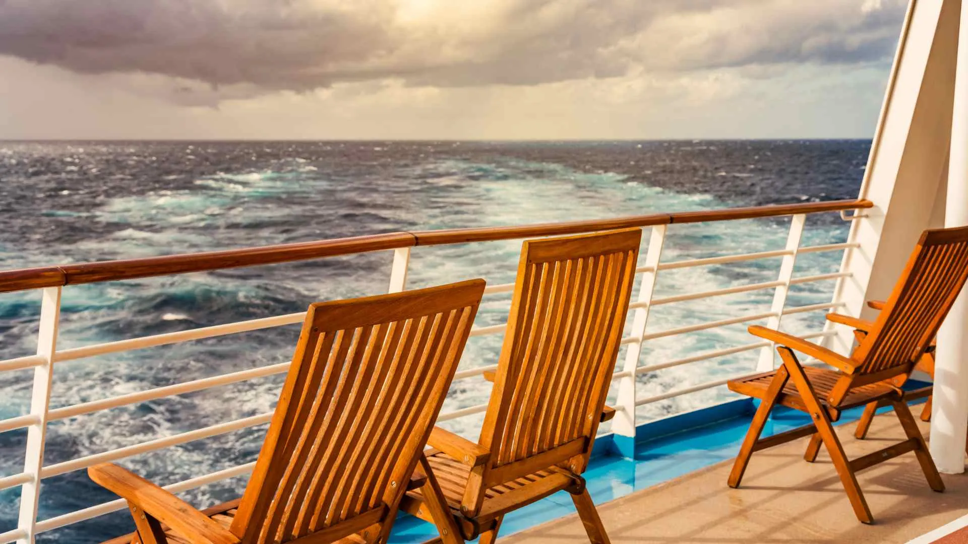 cruise ship aft cruise ship aft